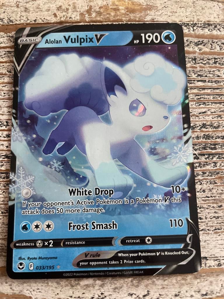 Alolan Vulpix V Pokemon Kaart (033/195) - Mooie Staat, Ophalen of Verzenden, Zo goed als nieuw, Losse kaart, Foil