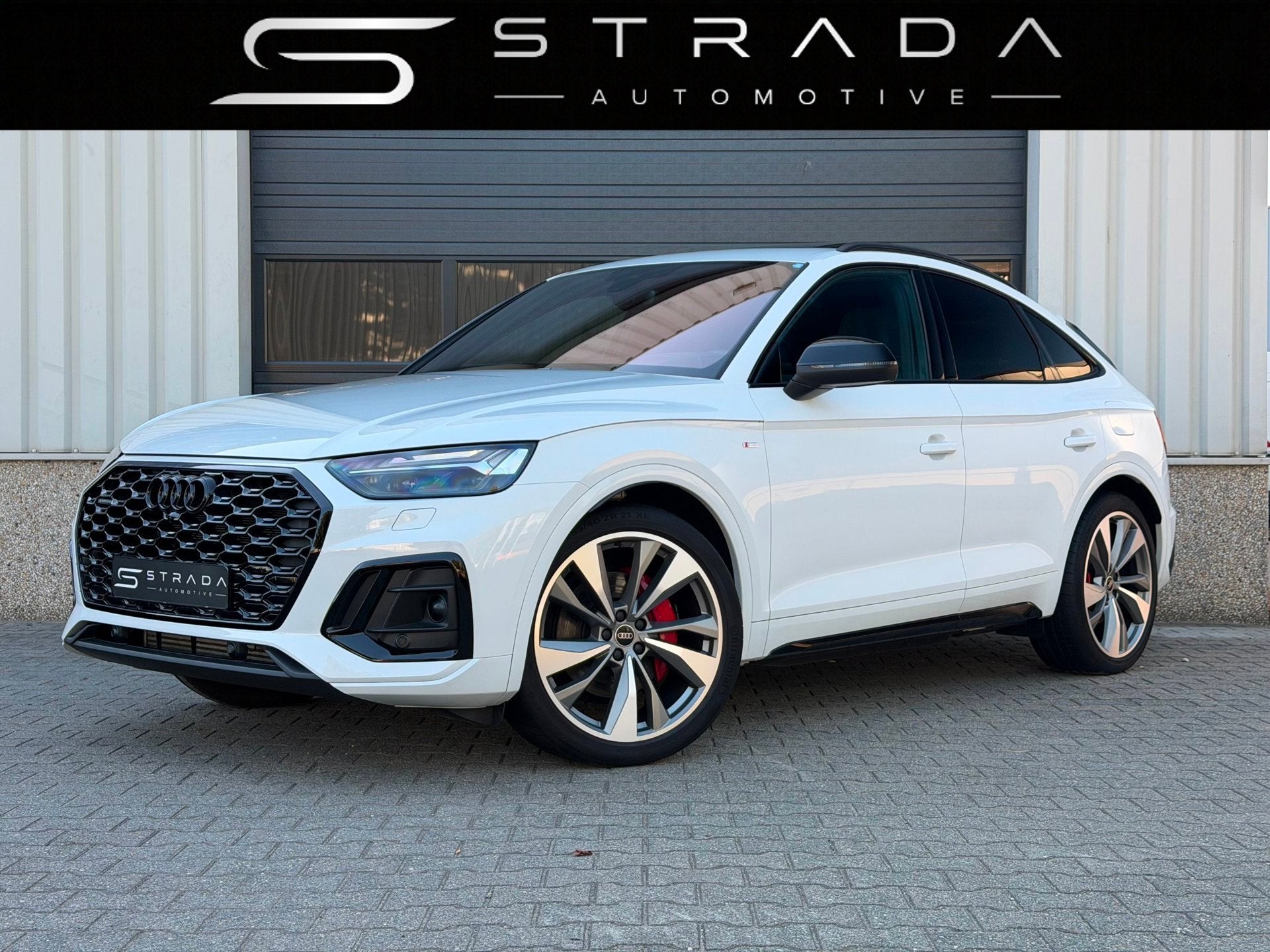 Audi Q5 Sportback 55 TFSI e S edition Competition | 367 PK |, Auto's, Dealer onderhouden, 14 kWh, Gebruikt, Zwart