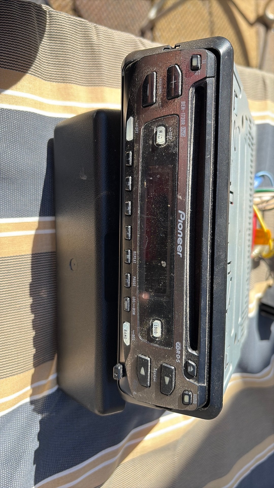Pioneer DEH-1730, Ophalen, Zo goed als nieuw