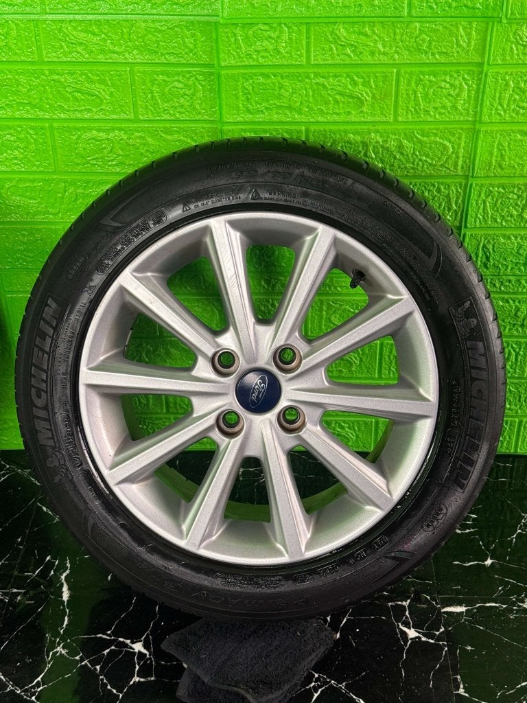 Originele Ford Fiesta velgen 16" 4x108 zomerset  michelin, Auto-onderdelen, Banden en Velgen, Niet ingevuld, Gebruikt, 16 inch