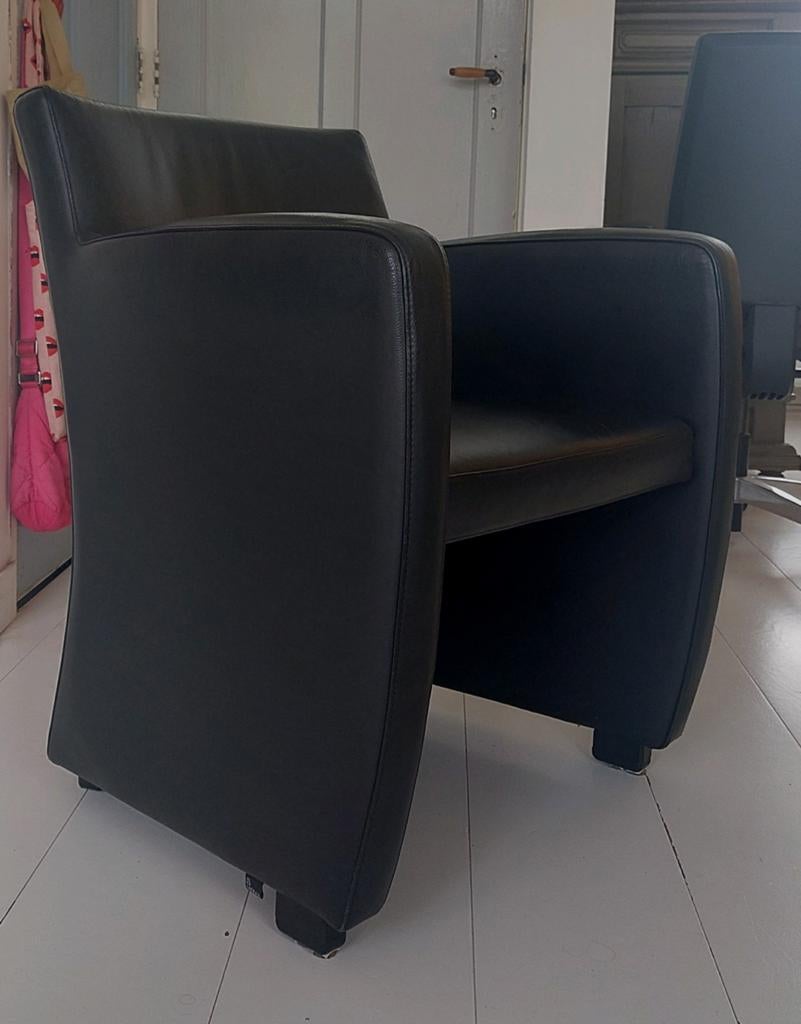 LEOLUX Lapita Comfortabele zwarte fauteuil van leer, Ophalen, Gebruikt, Zwart, Leer