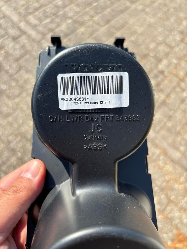 Volvo Bekerhouder Middenconsole - Voorzijde, Ophalen, Gebruikt, Volvo