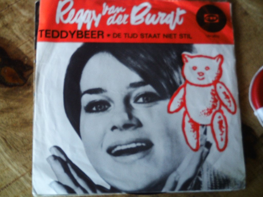 Reggy van der Burgt - Teddybeer / De Tijd Staat Niet Stil 3s, 7 inch, Ophalen of Verzenden, Zo goed als nieuw, Beschermende buitenhoes