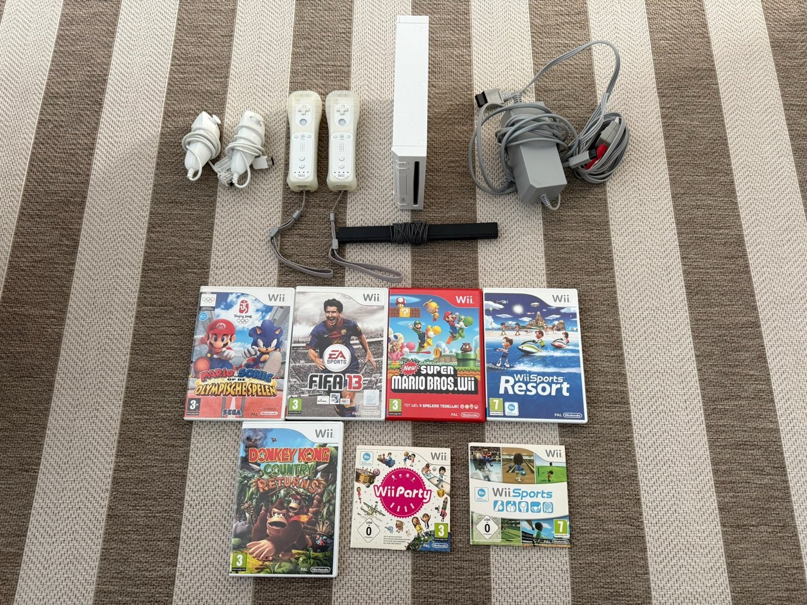 Nintendo Wii set - Nieuwstaat (m2457612797) — Spelcomputers | Nintendo ...