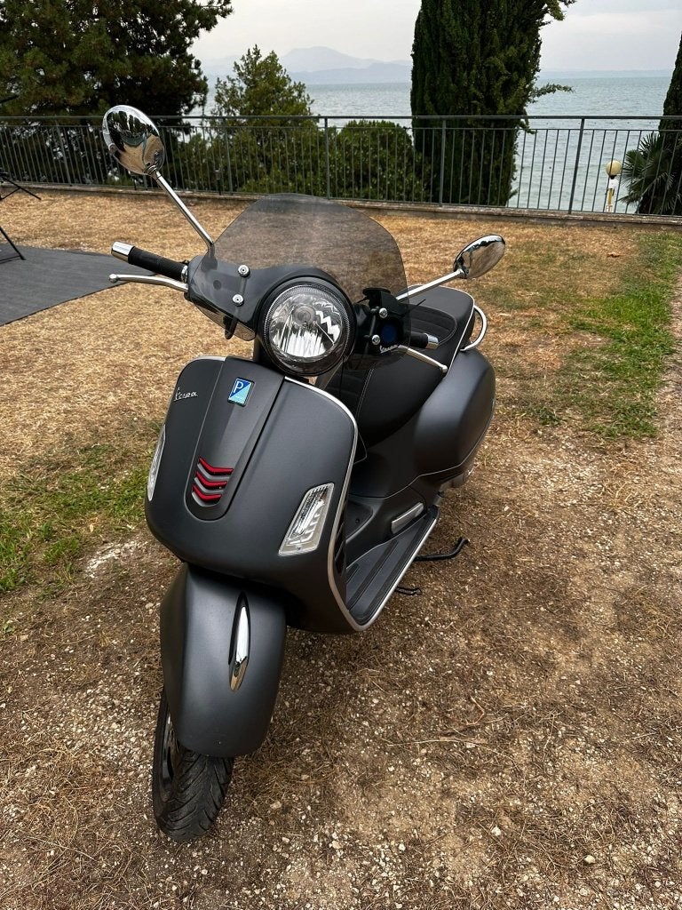 Vespa GTS 300 SuperSport ABS – 2018 – Slechts 5.110 km, Occasion, Particulier, Minimaal motorrijbewijs A2, Automaat