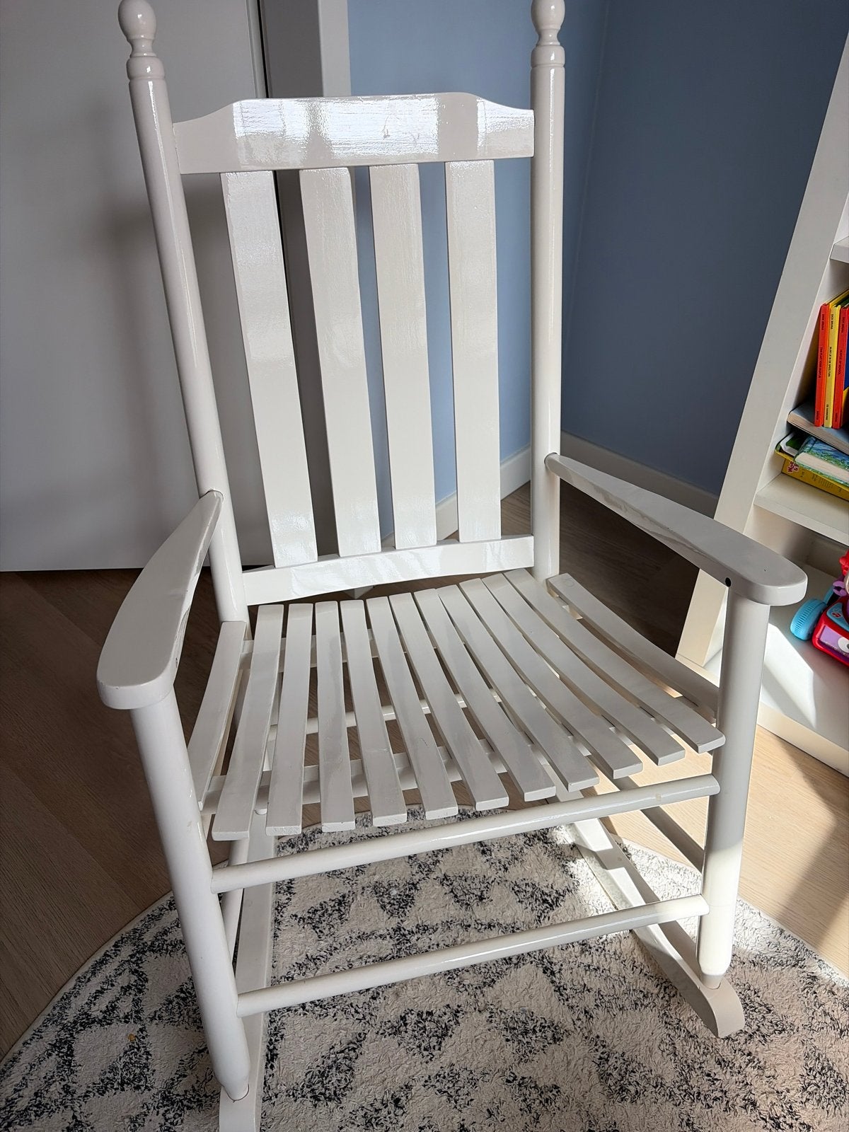 Witte houten schommelstoel, Ophalen, Gebruikt, Wit, Eén