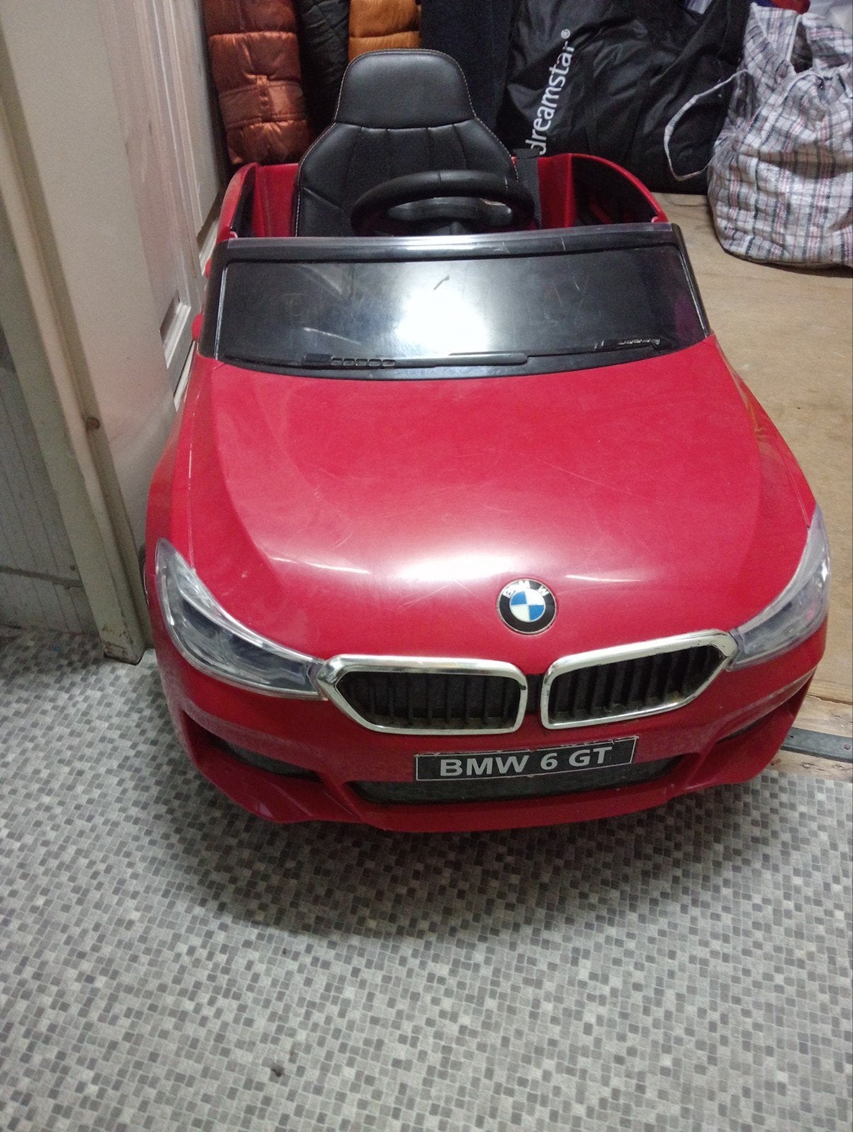 Rode BMW 6 GT elektrische kinderauto, Ophalen of Verzenden, Gebruikt