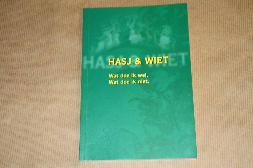Hasj & Wiet - Wat doe ik wel Wat doe ik niet., Ophalen of Verzenden, Zo goed als nieuw, Overige onderwerpen