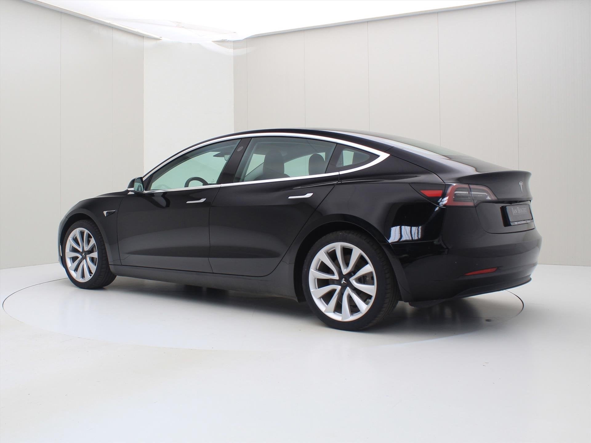 Tesla Model 3 Standard RWD Plus [ AUTOPILOT+60 kWh+PREMIUM A, Automaat, Achterwielaandrijving, Gebruikt, Zwart