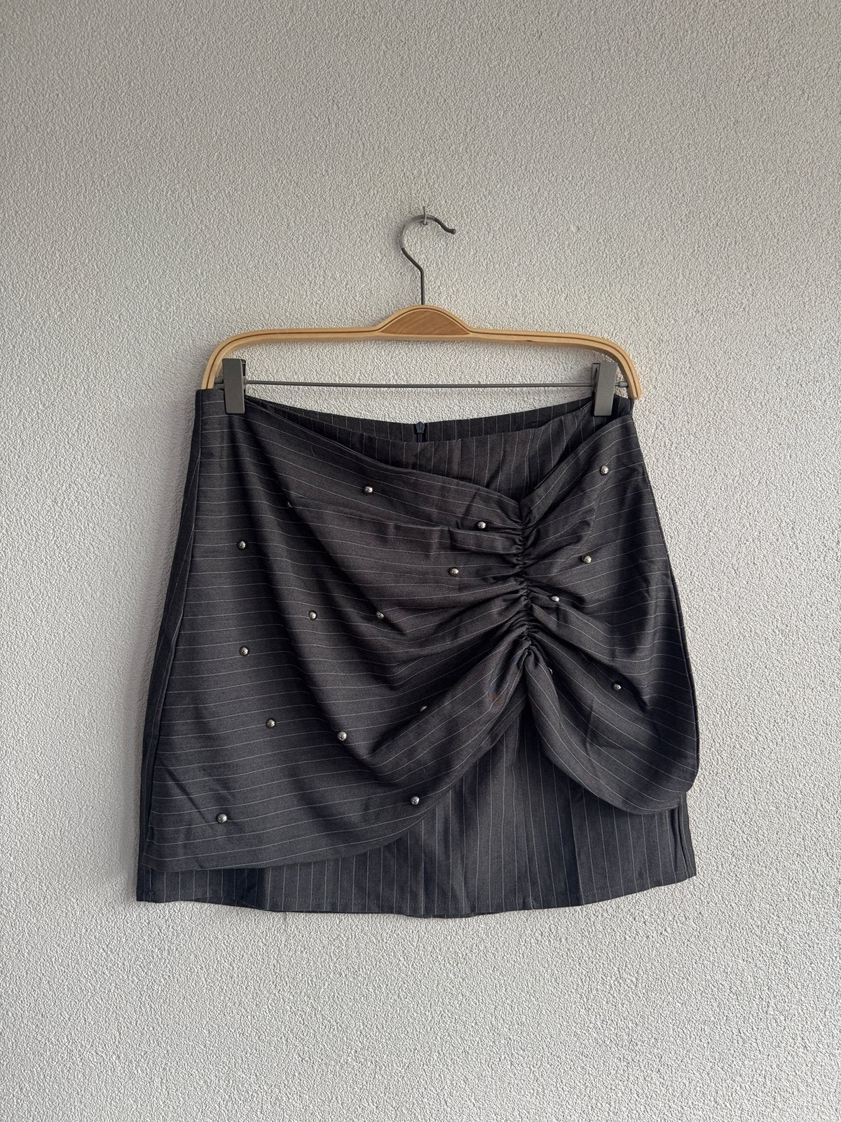 Shoeby grijze gestreepte rok met studs, Shoeby, Maat 42/44 (L), Ophalen of Verzenden, Zo goed als nieuw
