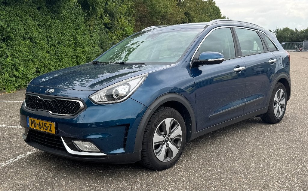 Foto 4 van Kia Niro Hybrid DynamicLine | Automaat | CarPlay | Camera