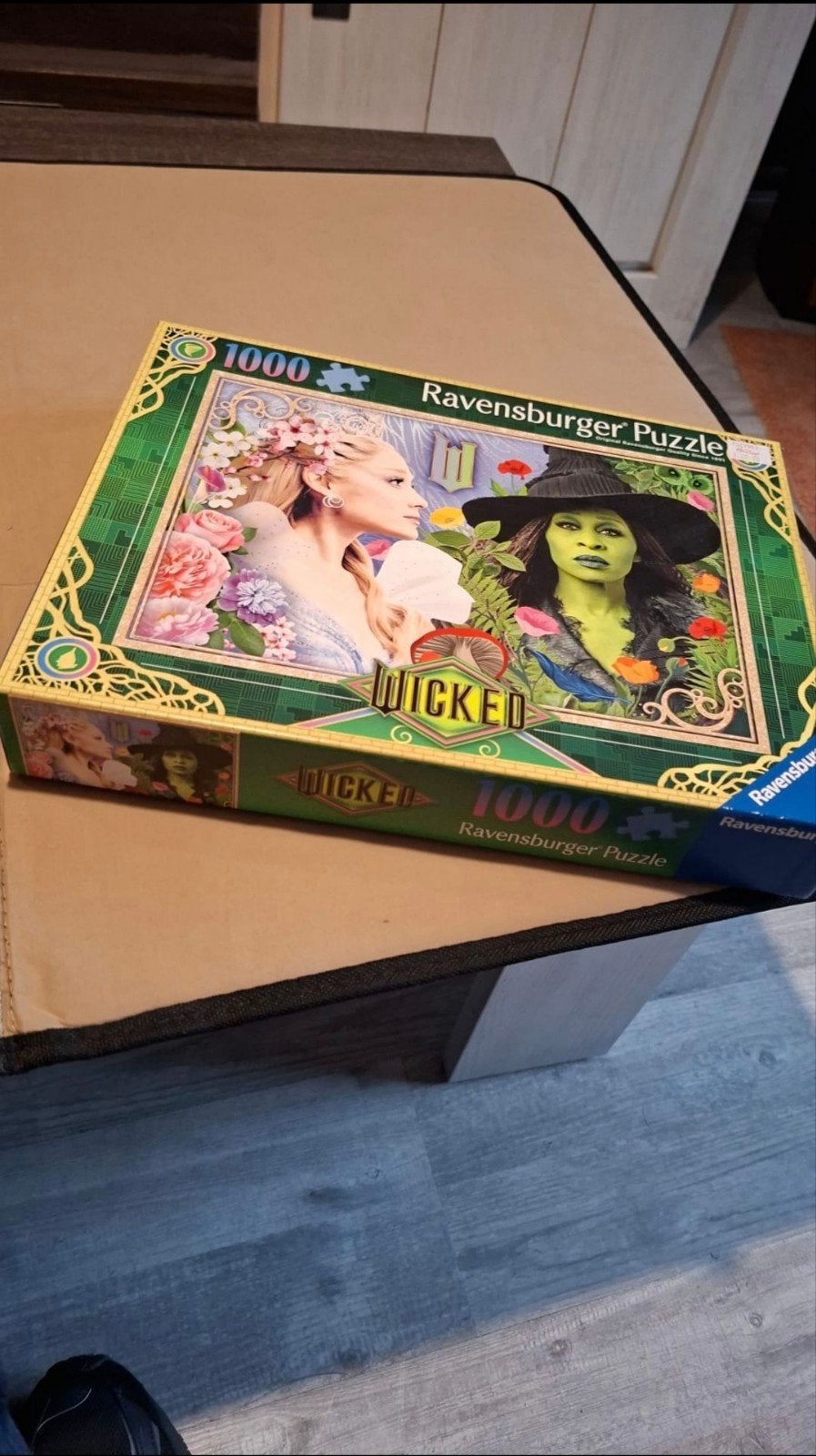 Wicked puzzel 1000 stukjes, Ophalen of Verzenden, 500 t/m 1500 stukjes, Zo goed als nieuw, Legpuzzel