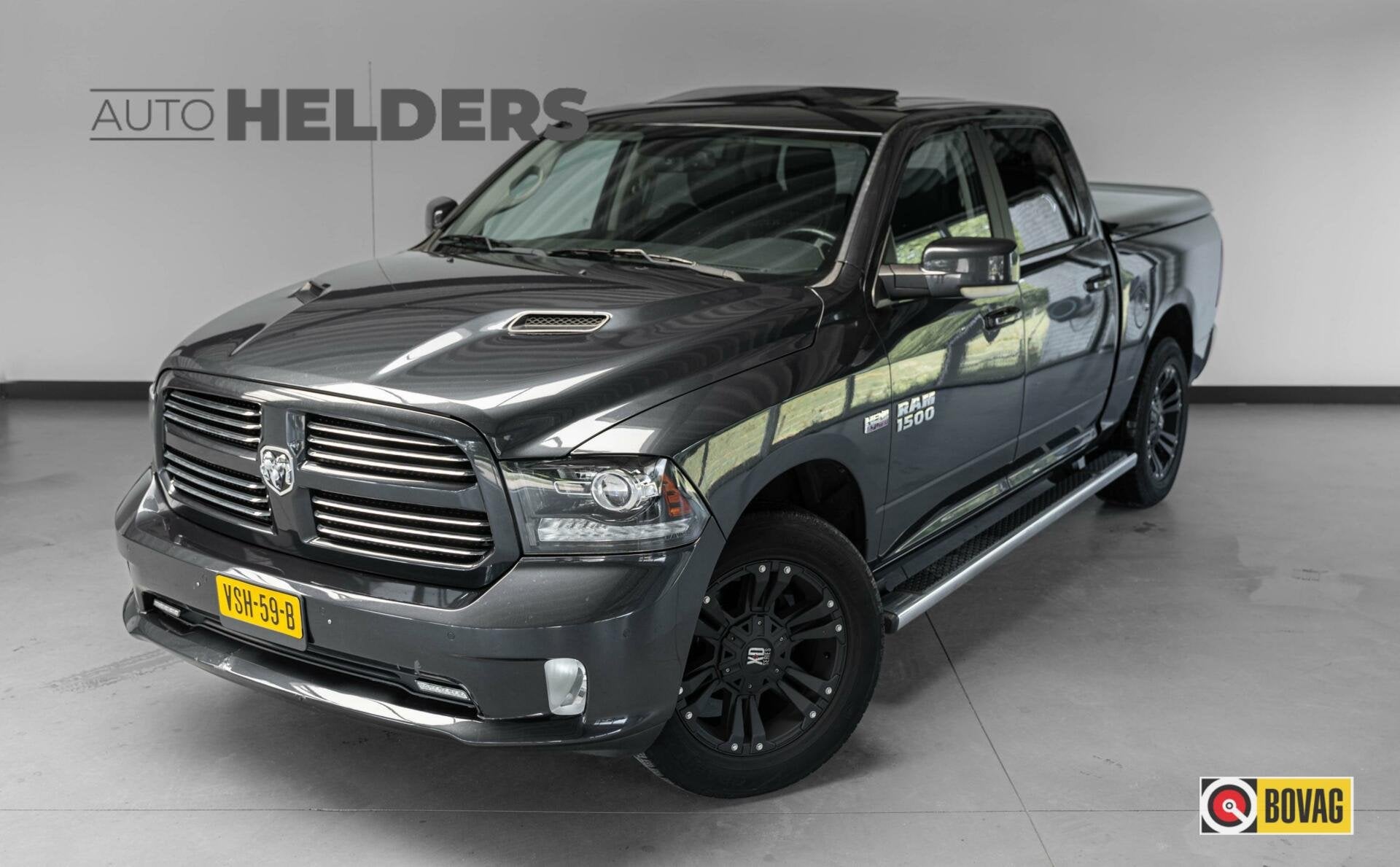 Dodge Ram 1500 4X4 5.7 V8 4x4 Quad Cab 6'4 Pano Stoelverk., Auto's, Automaat, Gebruikt, 5654 cc, Blauw