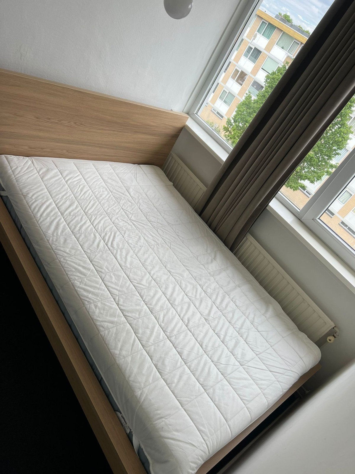 Ikea Tweepersoonsbed met lattenbodem (zonder matras), Ophalen, Gebruikt, Bruin, Tweepersoons