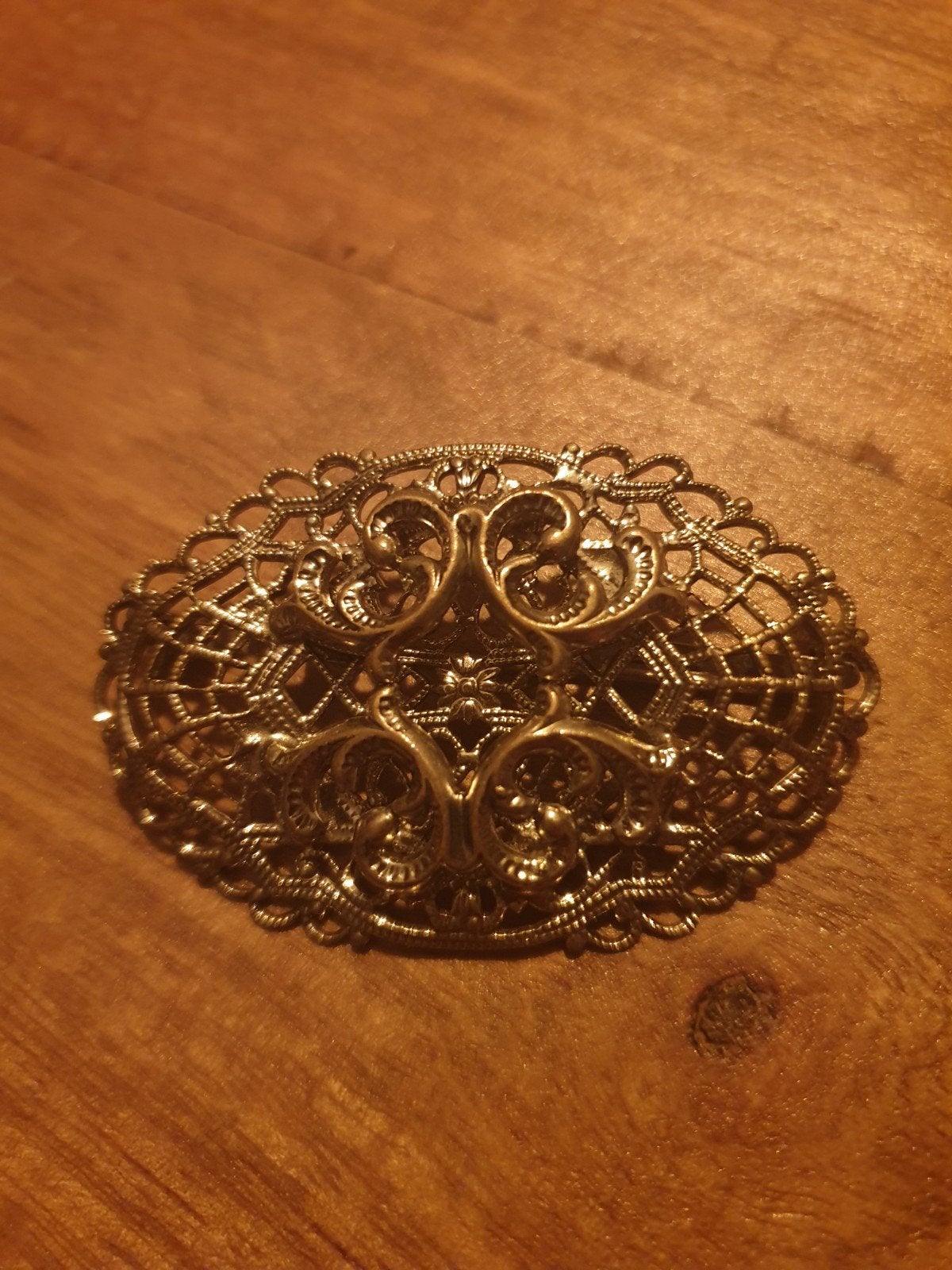 Vintage filigraan broche, Overige materialen, 4 tot 7 cm, Gebruikt, Ophalen of Verzenden