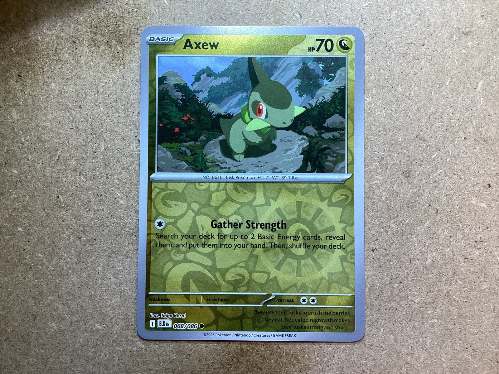 1x Axew [BLK 068/086] (Near Mint, Reverse Holo), Ophalen of Verzenden, Zo goed als nieuw, Losse kaart, Foil