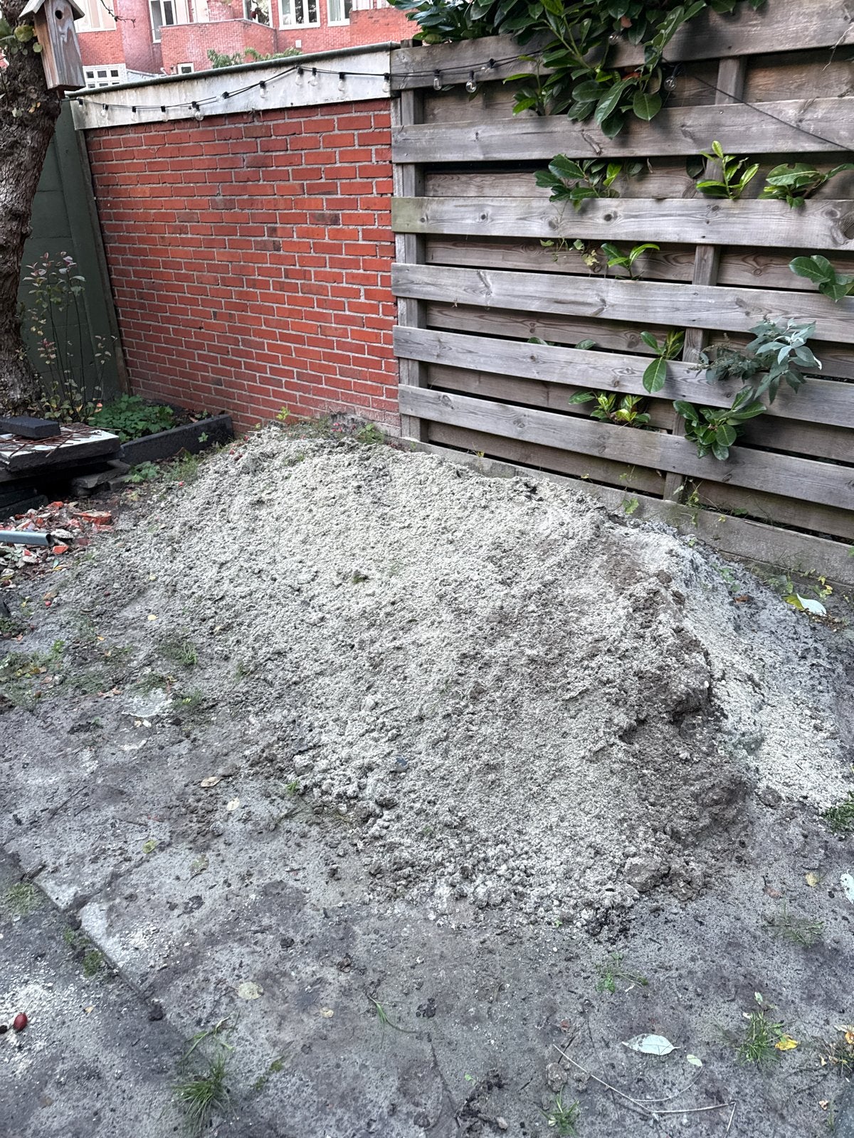 Wit zand 1/1,5 kuub gratis af te halen