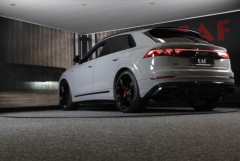 Audi Q8 60 TFSI e Quattro RSQ8 Look / NEW / RS Zetels / Mass, Auto's, Audi, Automaat, Zwart, 2995 cc, Q8
