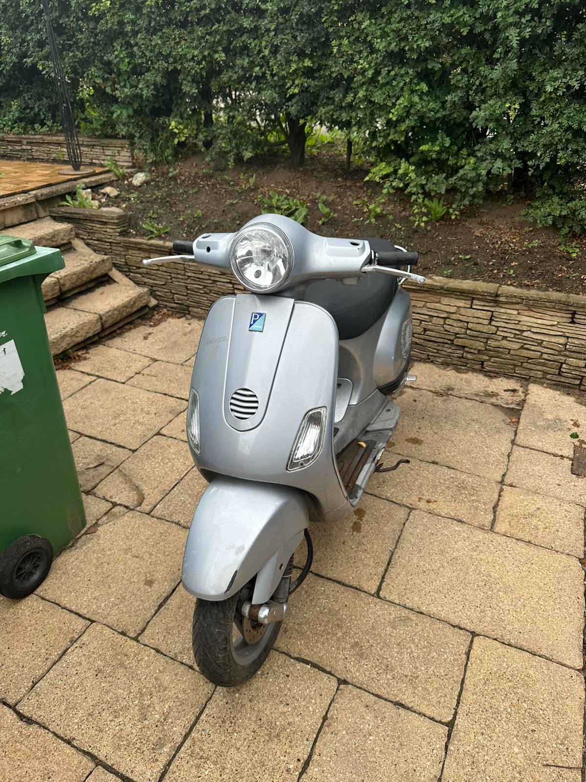 VESPA LX BROM 50cc, Fietsen en Brommers, Snorfietsen en Snorscooters, Ophalen of Verzenden, Zo goed als nieuw, Benzine, Vespa