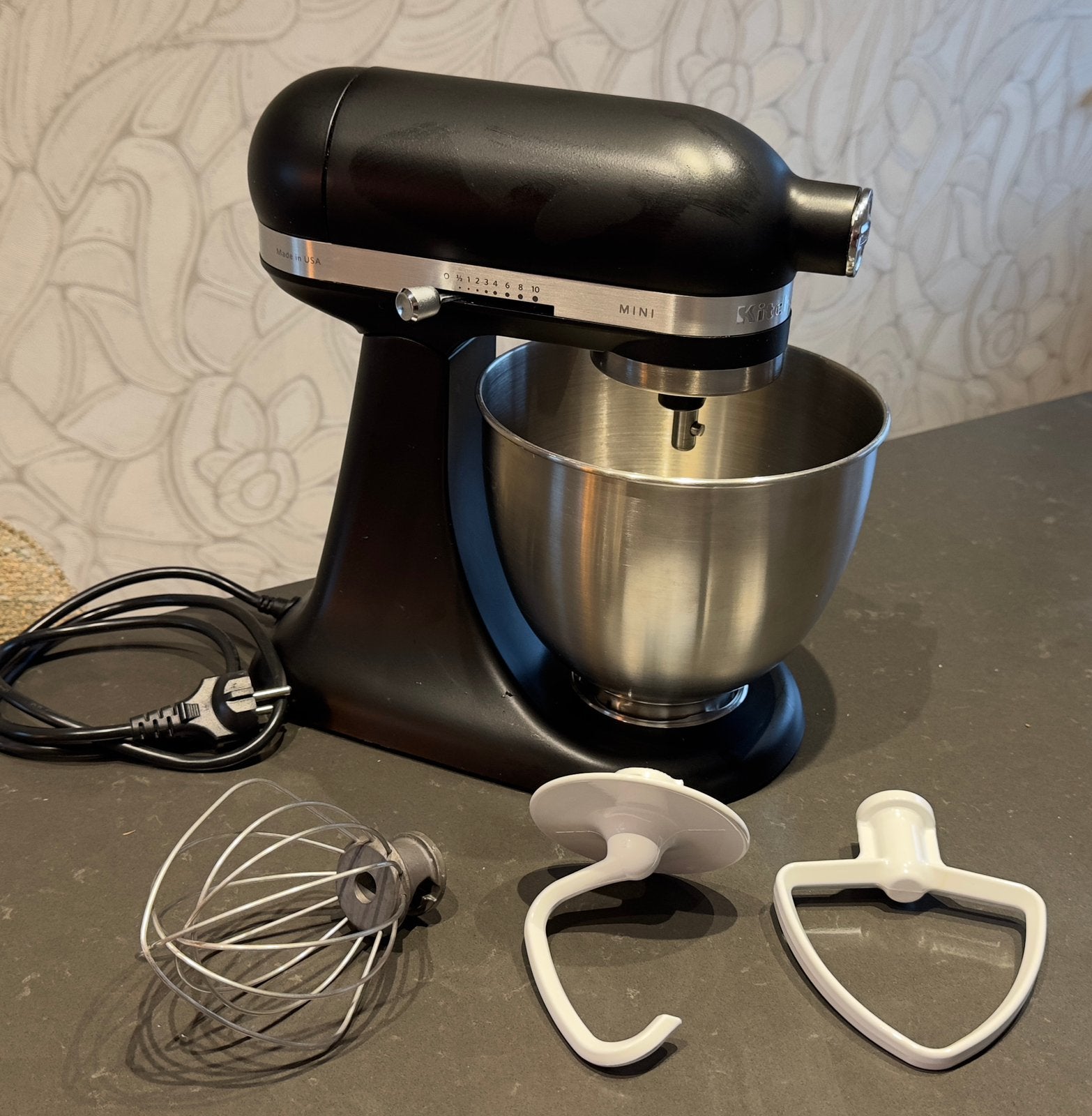KitchenAid Mini keukenmixer – zwart – in uitstekende staat, Ophalen, 4 liter of meer, 3 snelheden of meer, Zo goed als nieuw
