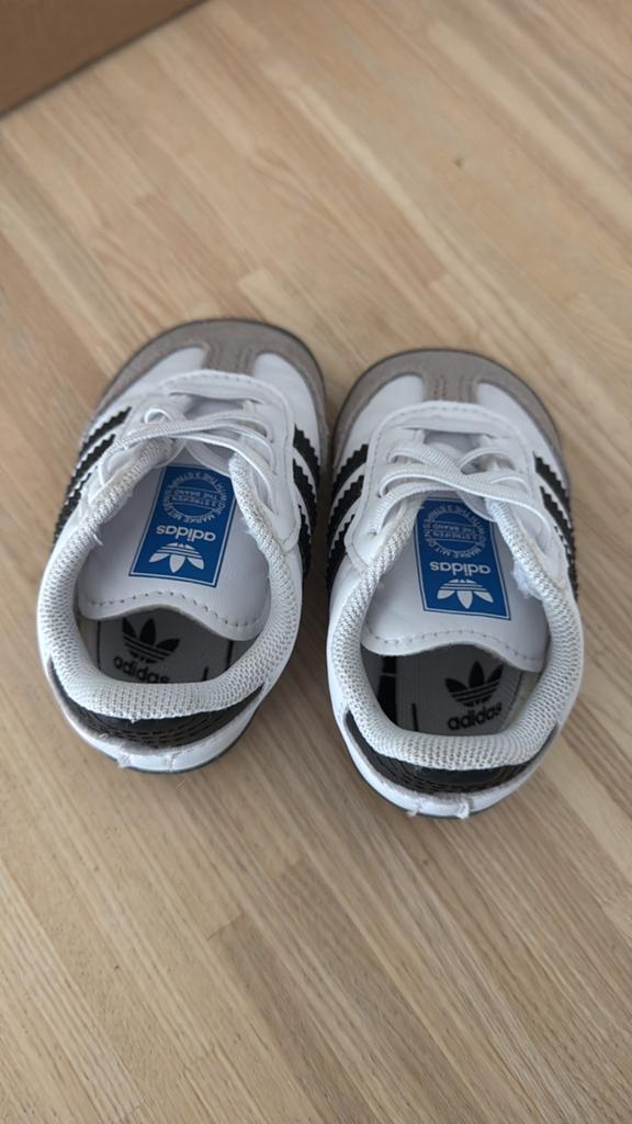 Schoenen voor Noé, Verzenden, Zo goed als nieuw, Schoenen