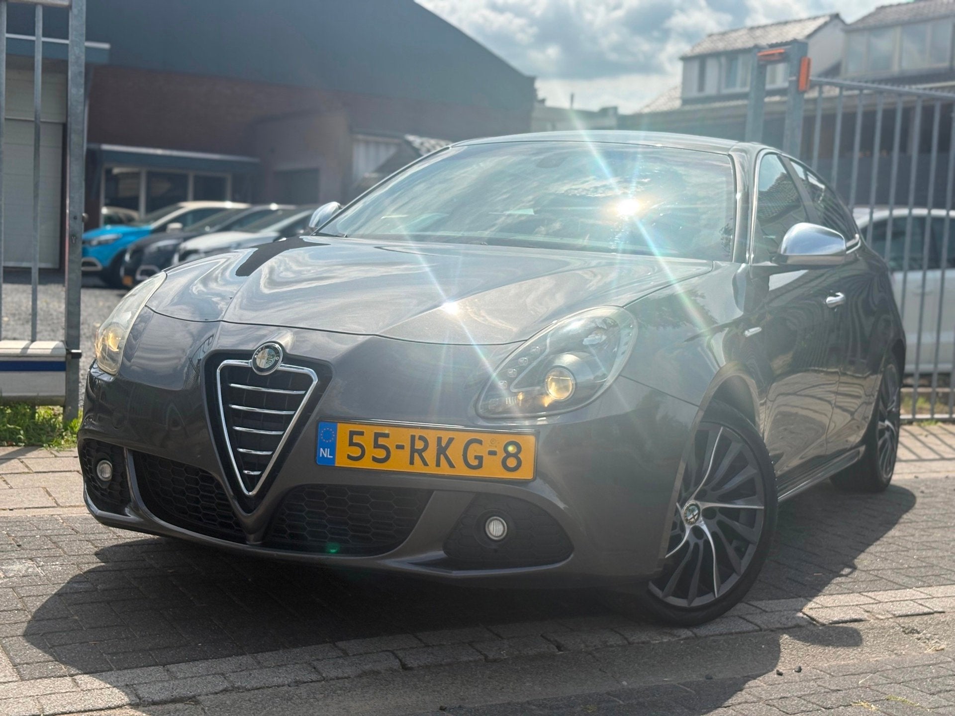 Alfa Romeo Giulietta 1.4 T Distinctive | Lederen bekleding |, Voorwielaandrijving, Euro 5, Gebruikt, Zwart