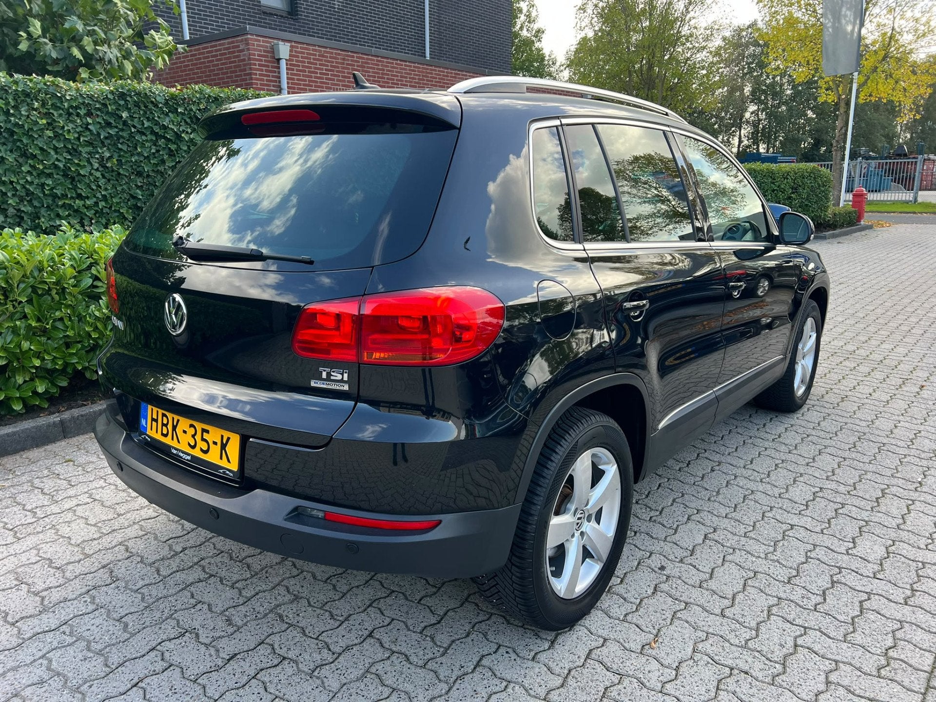 Volkswagen Tiguan 1.4 TSI Sport&Style cruise, airco, pano, n, Auto's, Voorwielaandrijving, 15 km/l, Zwart, 4 cilinders