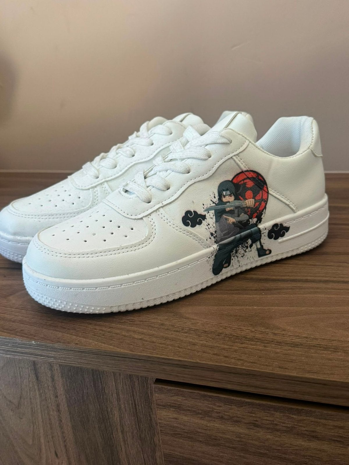 Custom itachi schoenen, Ophalen, Zo goed als nieuw