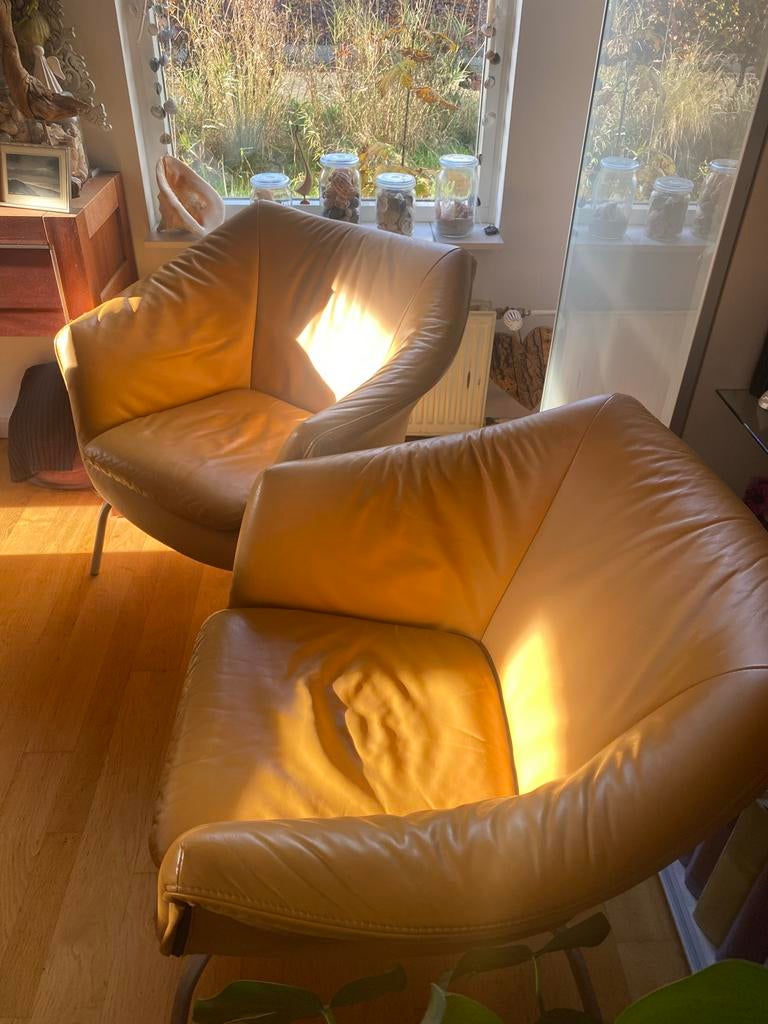 2x Gerard van den Berg fauteuils, okergeel leer, Huis en Inrichting, Fauteuils, Ophalen, Gebruikt, Leer, 75 tot 100 cm