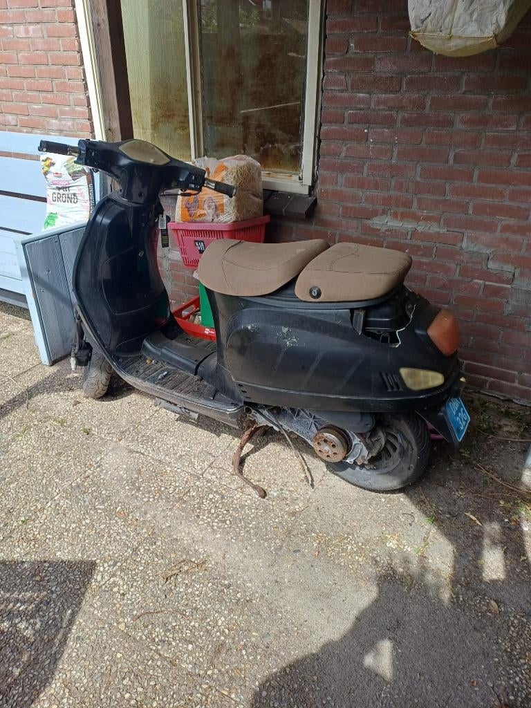 gerray scooter met kenteken, Fietsen en Brommers, Snorfietsen en Snorscooters, Ophalen, Gebruikt, Benzine, Overige merken