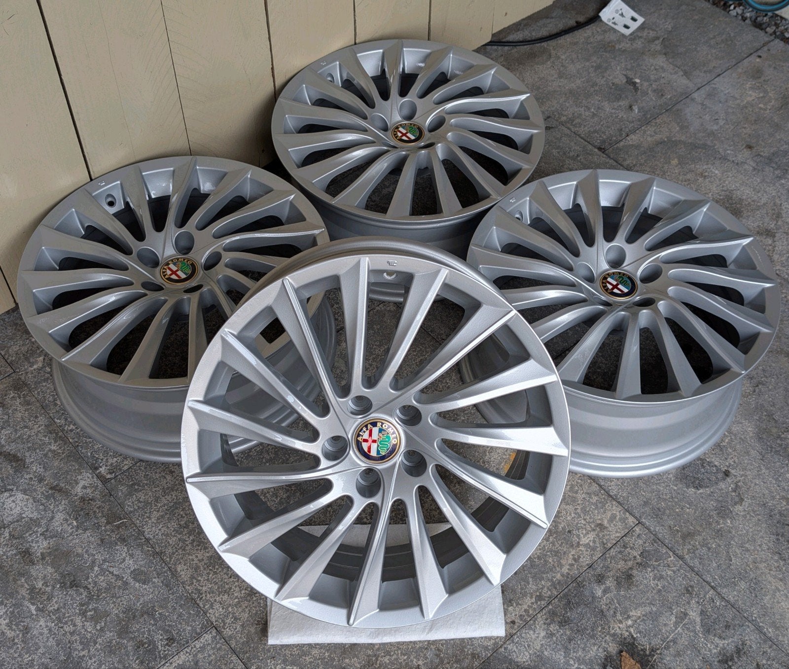 Nieuw opgemaakte Turbina velgen voor Alfa Romeo Giulietta, Ophalen, 18 inch, Velg(en), Nieuw