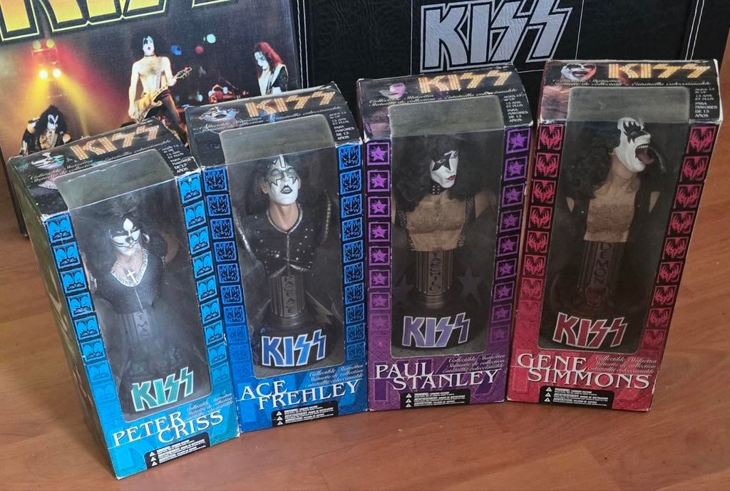 KISS Busts, Ophalen of Verzenden, Zo goed als nieuw, Overige typen