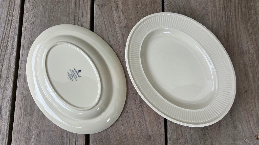Wedgwood Edme – Ovale serveerschaal 30 cm (2 stuks), Huis en Inrichting, Keuken | Servies, Ophalen, Klassiek, Wedgwood, Porselein