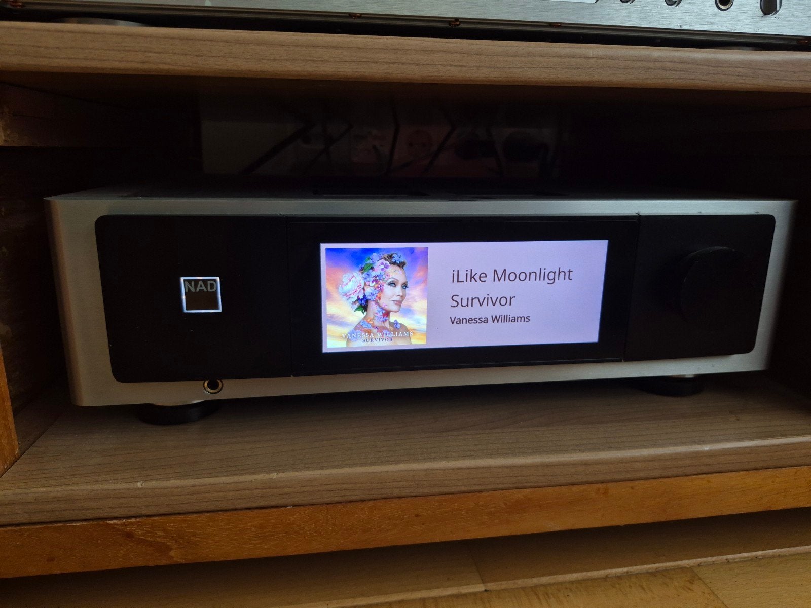 NAD Masters M33 streaming Versterker, met Rogers speakers, Zo goed als nieuw, 120 watt of meer, Stereo, Ophalen