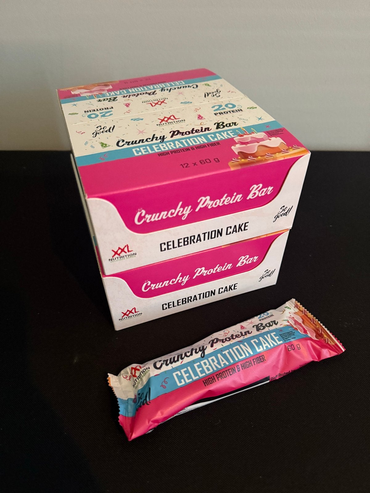 XXL crunchy protein bars celebration cake, Verzenden