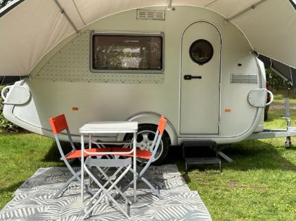T@B tab 320 RS caravan huren + inventaris + luifel Isabella, Caravans en Kamperen, Verhuur