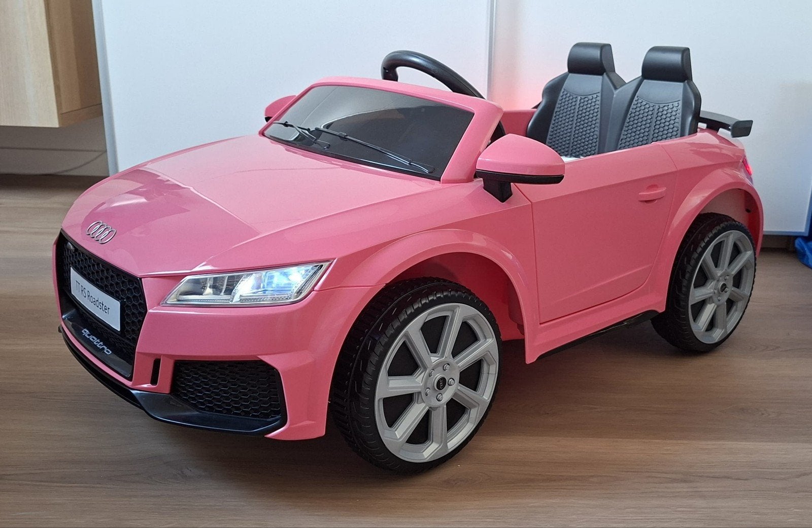 Roze Audi TT RS Roadster elektrische kinderauto, Kinderen en Baby's, Speelgoed | Buiten | Voertuigen en Loopfietsen, Ophalen, Nieuw