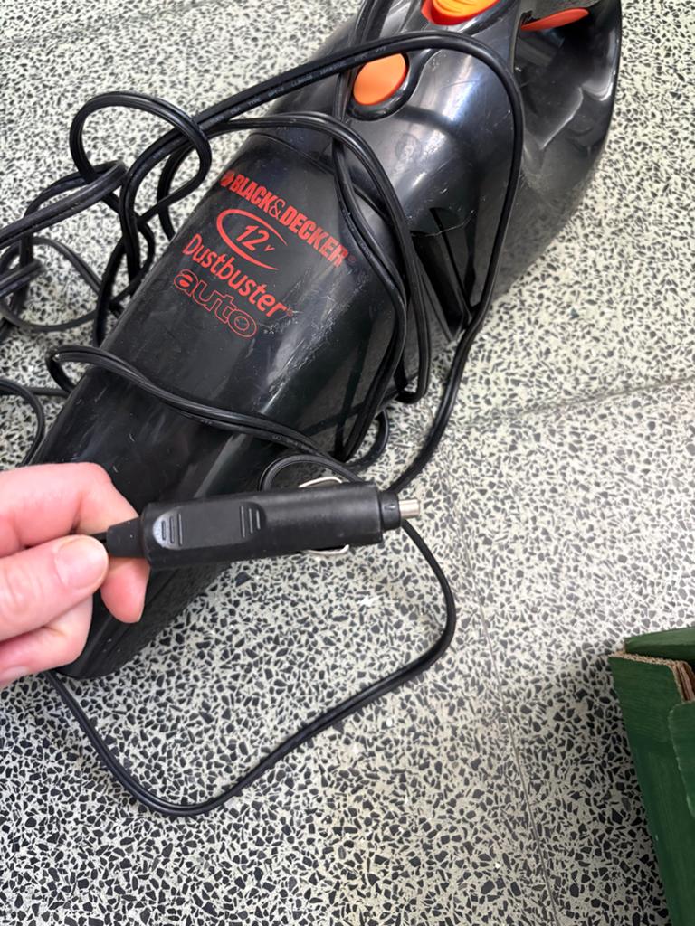 Black & Decker Dustbuster Auto 12V Autostofzuiger, Ophalen of Verzenden, Gebruikt