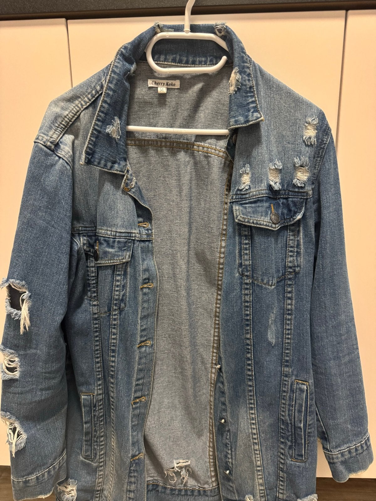 Stoer spijkerjack met scheuren, Ophalen of Verzenden, Gedragen, Maat 38/40 (M), Blauw