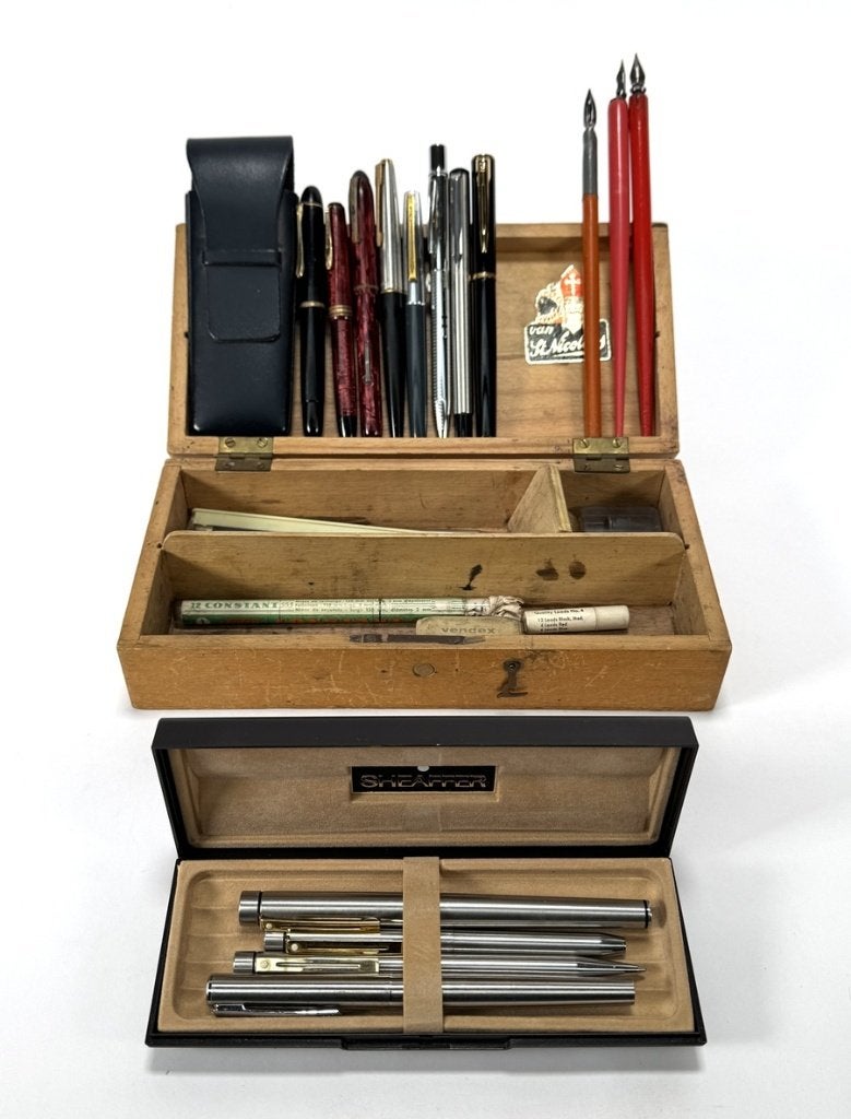 689. Schrijfgerei, ca. 1950, Ophalen