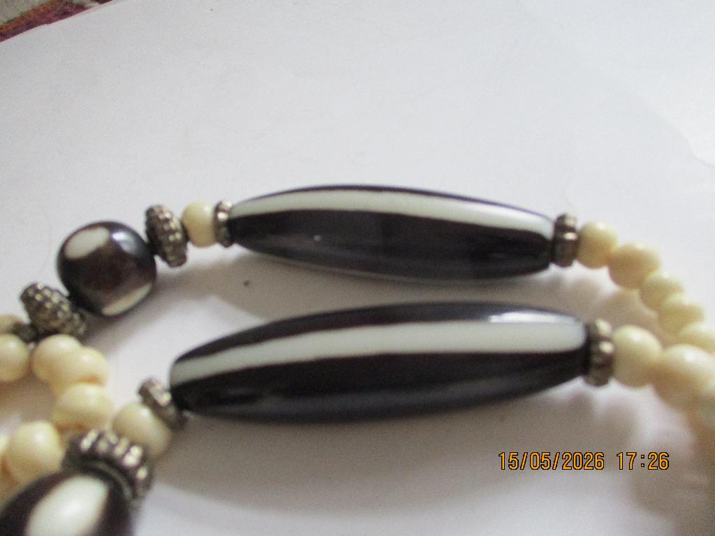 ketting DZI kralen groot en benen kralen 70 cm. lang, Ophalen of Verzenden, Gebruikt, Beige, Overige materialen