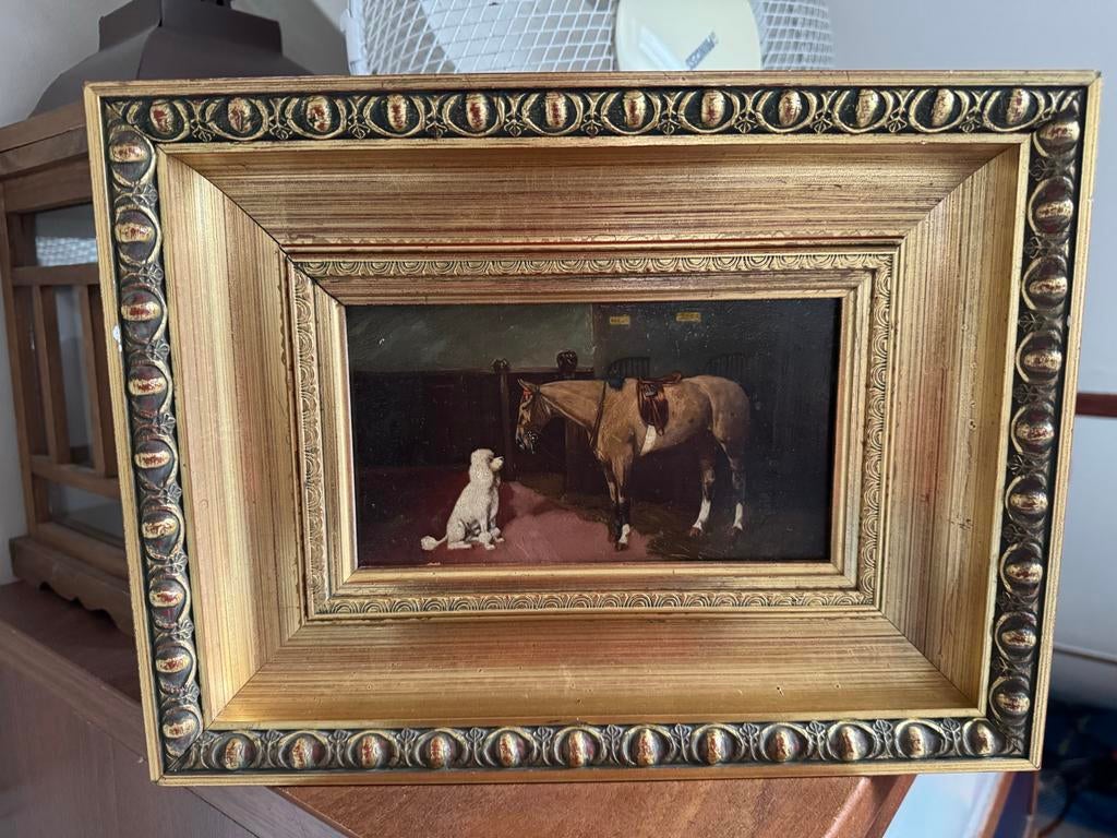 Schilderij met hond en paard in stal, Ophalen of Verzenden