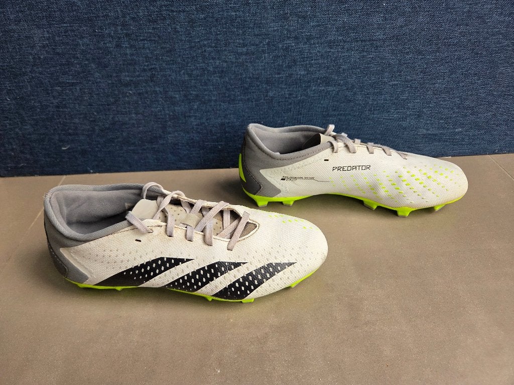 Adidas Predator voetbalschoenen, Gebruikt, Maat XS of kleiner, Schoenen, Ophalen of Verzenden