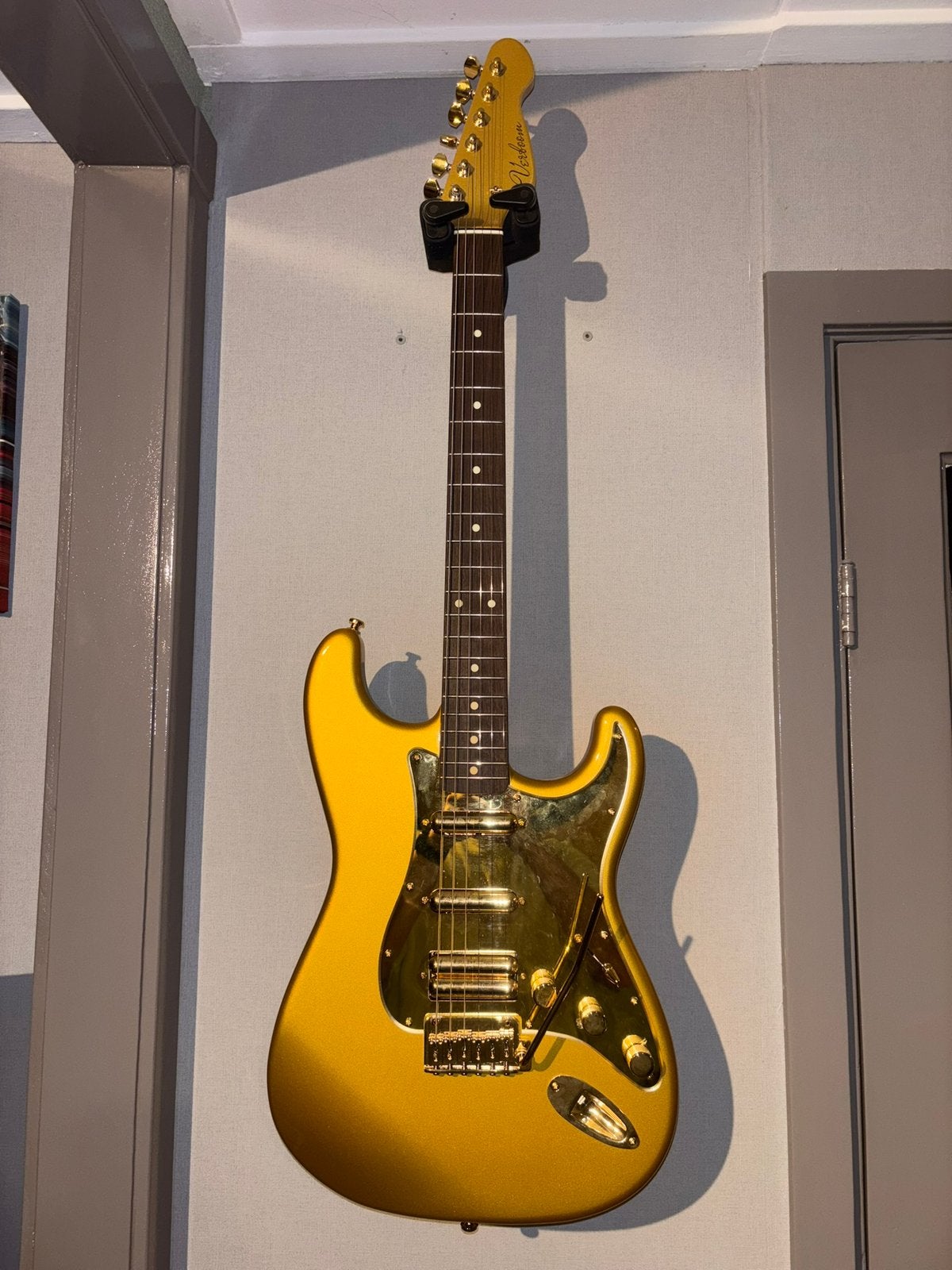 Verboom Guitars Custom HSS Strat ‘Goldie’, Ophalen, Zo goed als nieuw, Solid body, Overige merken