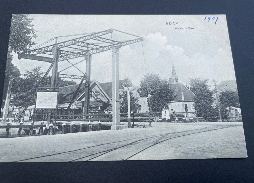 ansichtkaart van Edam ; Westerbuiten met tramrails., Verzenden, 1920 tot 1940