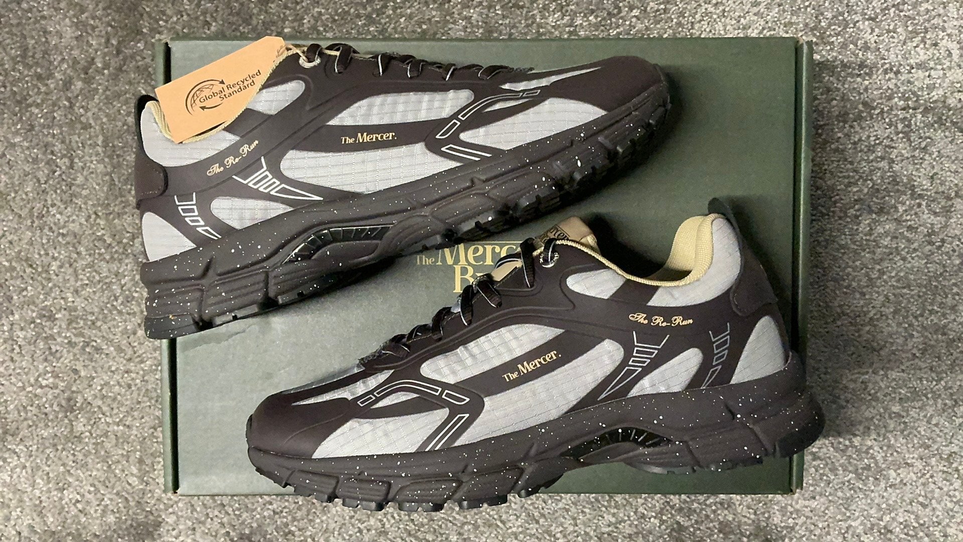 Mercer Amsterdam | The Re-Run Outdoor | Maat 40, Bruin, Service@themercerbrand.com, Verzenden, Ferdinand Bolstraat 54