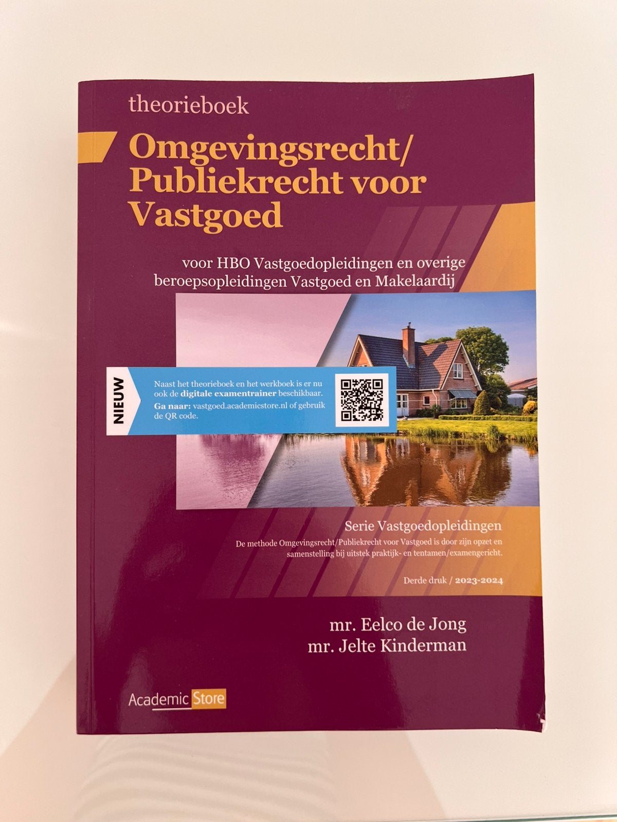 Omgevingsrecht / Publiekrecht voor Vastgoed - Theorieboek (e, Ophalen of Verzenden, Zo goed als nieuw, Eelco T. de Jong; Jelte A. Kinderman