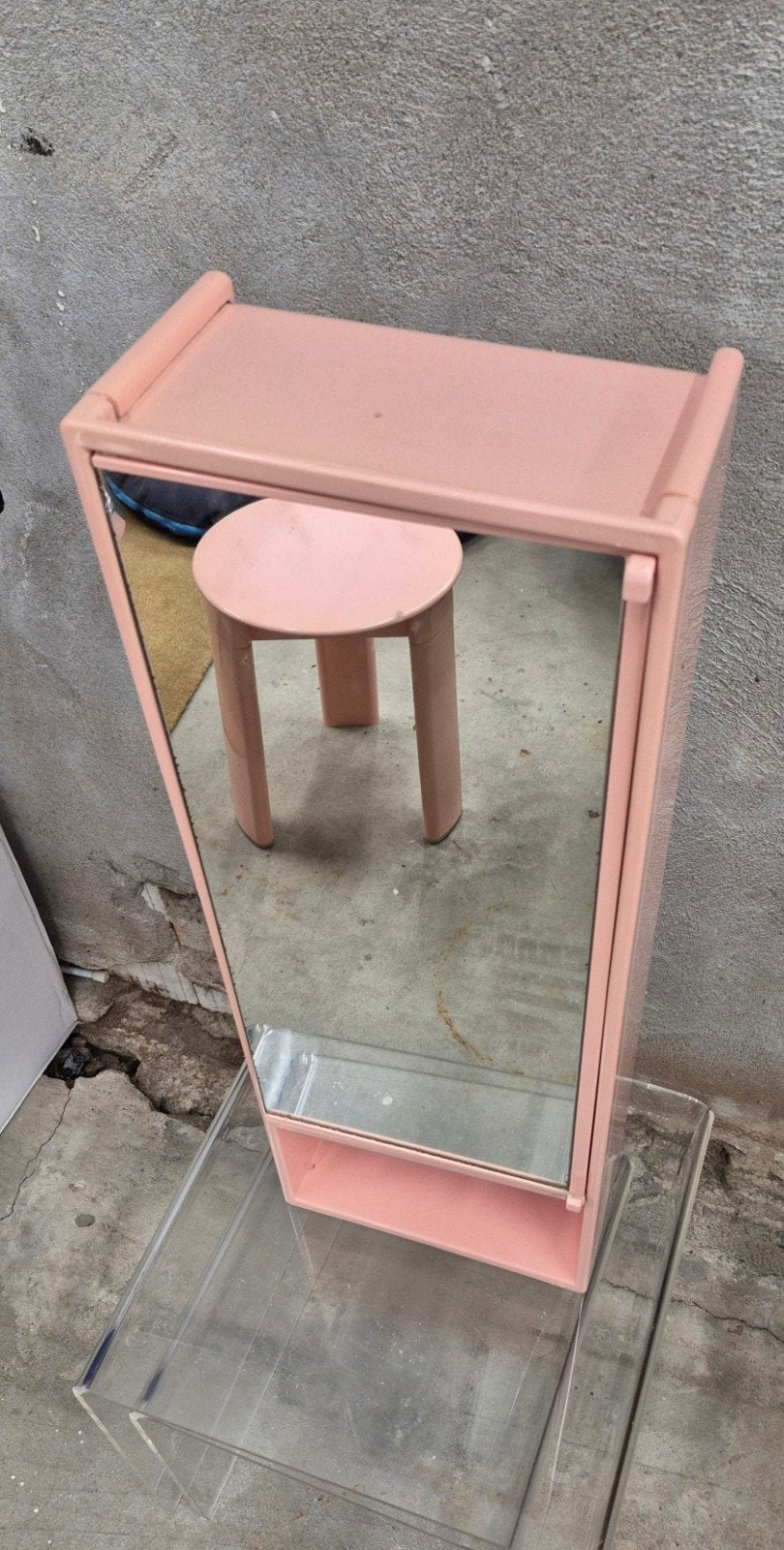 wandkastje met bijpassende kruk van gedy Olaf von Bohr, Huis en Inrichting, Ophalen, Minder dan 50 cm, Minder dan 100 cm, 25 tot 50 cm