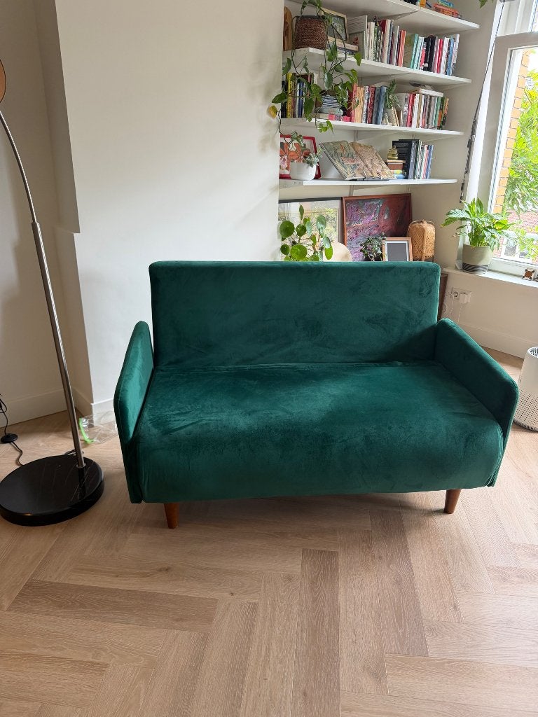 Green Velvet Sofa Bed, Huis en Inrichting, Banken | Sofa's en Chaises Longues, Ophalen, Gebruikt, 125 tot 150 cm, Tweepersoons