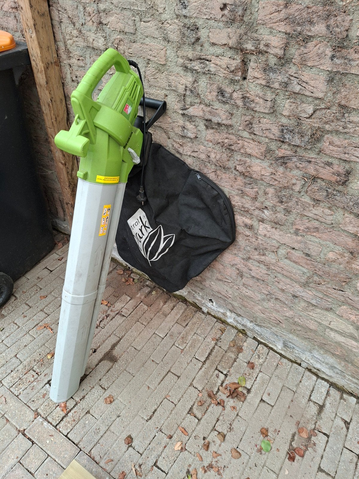 Bladblazer bladzuiger, Ophalen of Verzenden, Zo goed als nieuw, Elektrisch